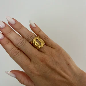 LA BAGUE CHAINS