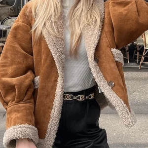 Inrosy manteau veste aviateur suedine doublé polaire boutonnage col revers manches bishop longues femme style boyfriend oversized vintage